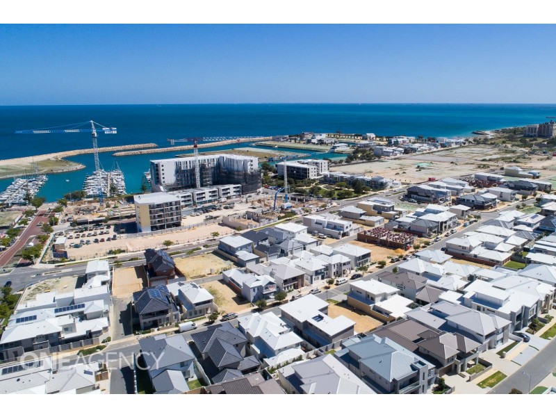 12 Wanstead Street, North Coogee WA 6163