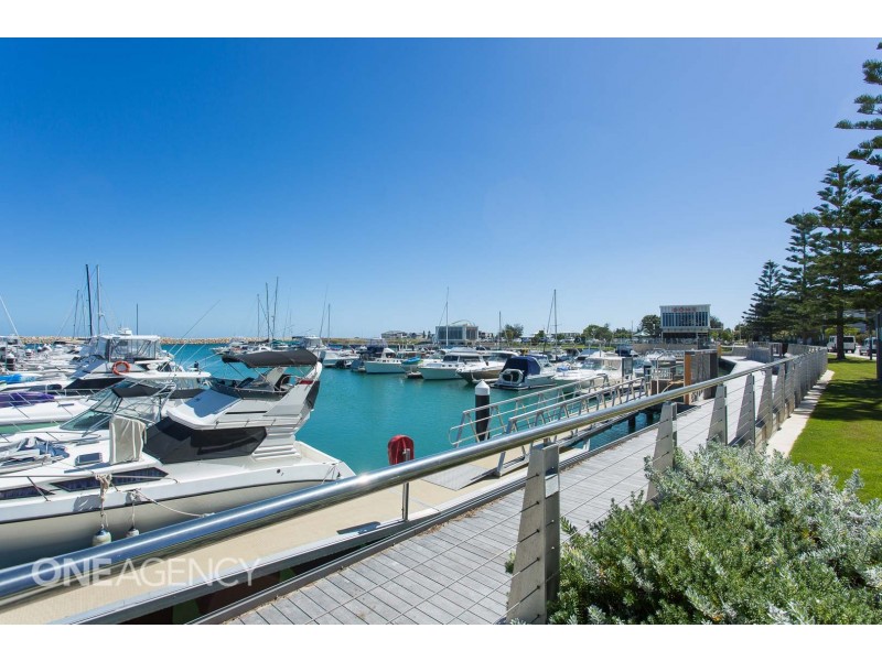 12 Wanstead Street, North Coogee WA 6163