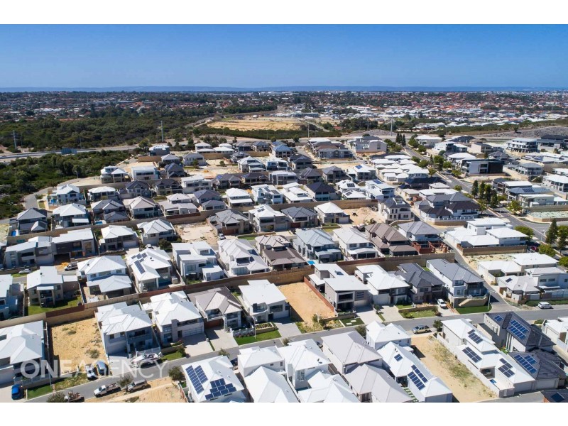 12 Wanstead Street, North Coogee WA 6163
