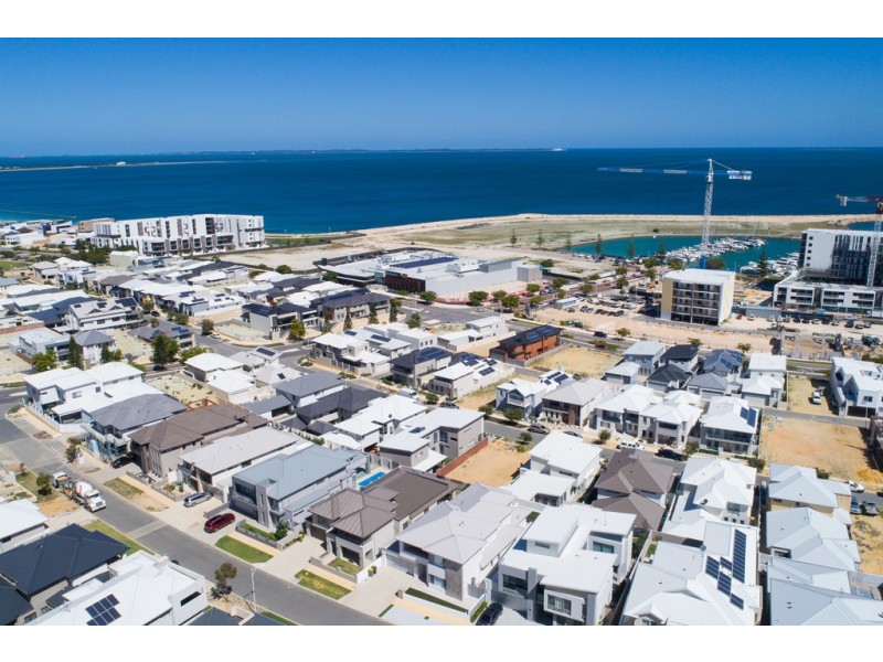 12 Wanstead Street, North Coogee WA 6163