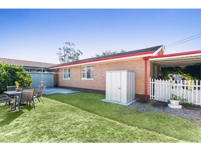 122 Kitchener Road, Alfred Cove WA 6154
