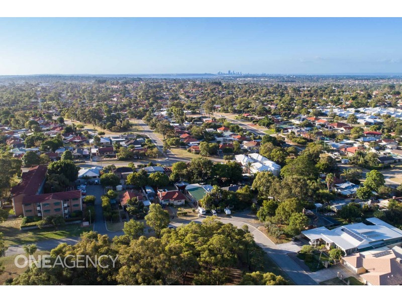 8 Dorcas Way, Coolbellup WA 6163