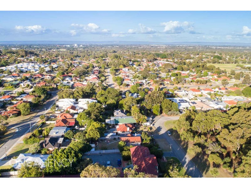 8 Dorcas Way, Coolbellup WA 6163