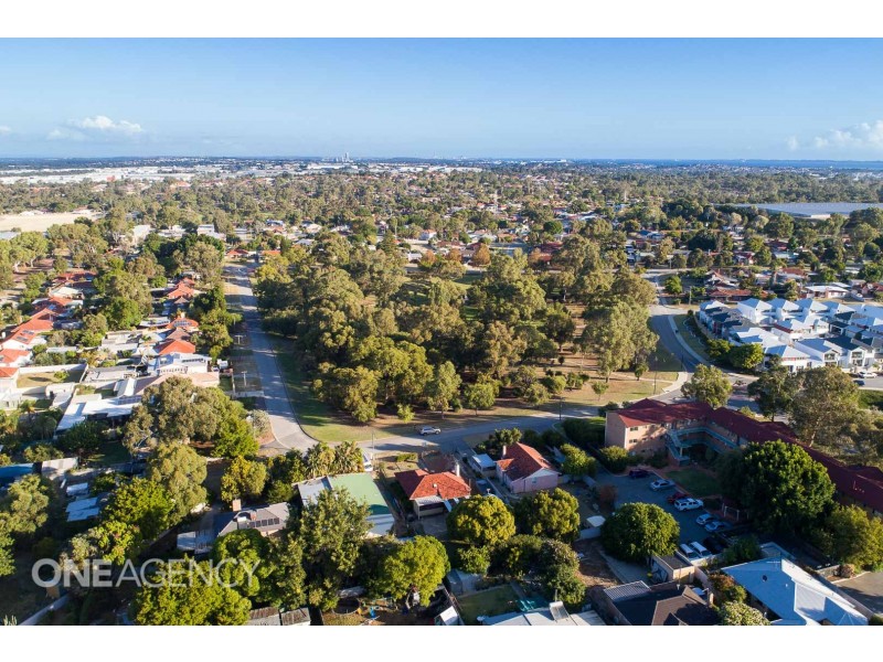 8 Dorcas Way, Coolbellup WA 6163