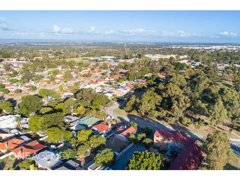 8 Dorcas Way, Coolbellup WA 6163