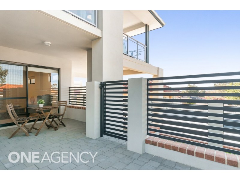 7 Birdwood Road, Melville WA 6156