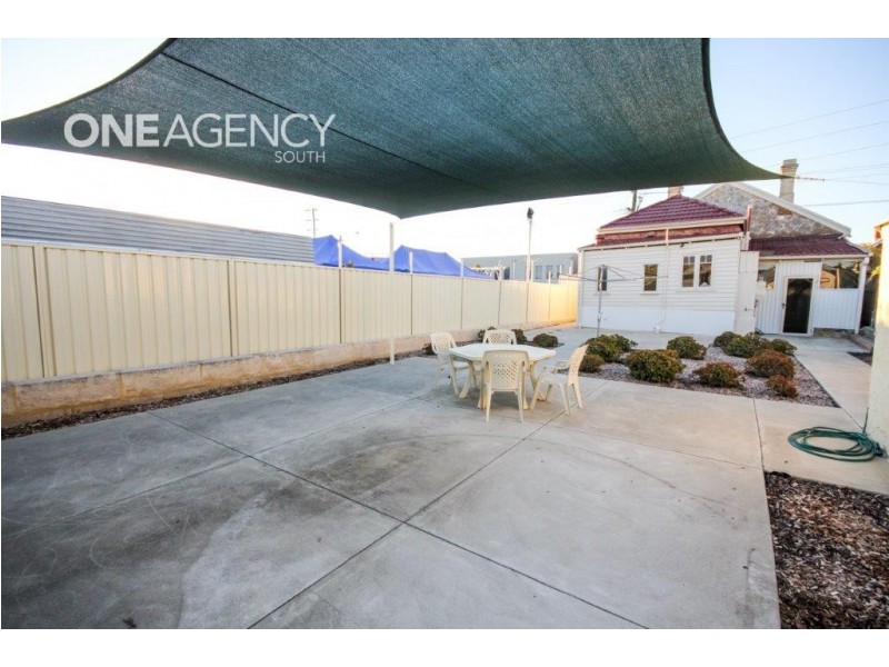 15 South Street, South Fremantle WA 6162