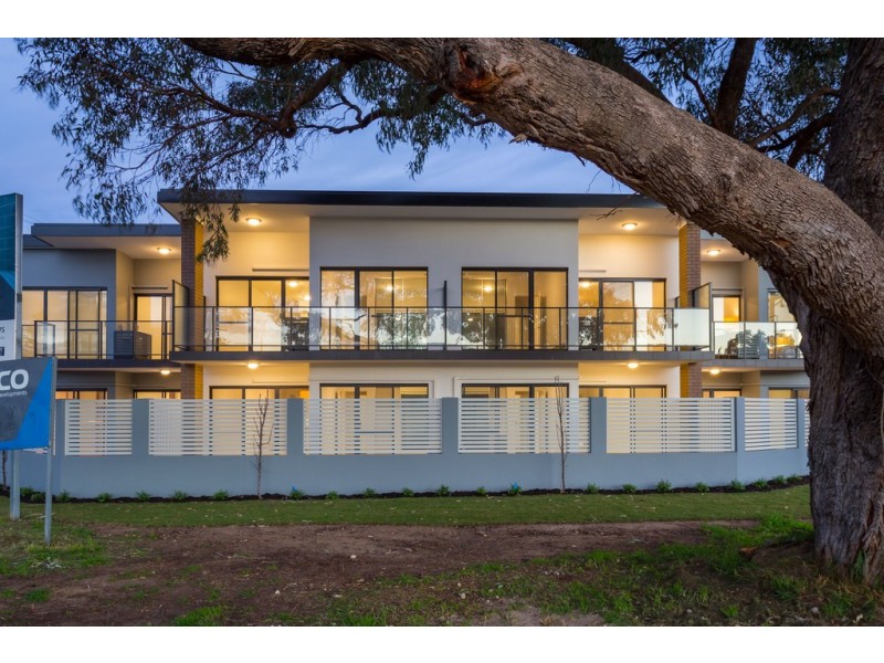 11/14 Davilak Avenue, Hamilton Hill WA 6163