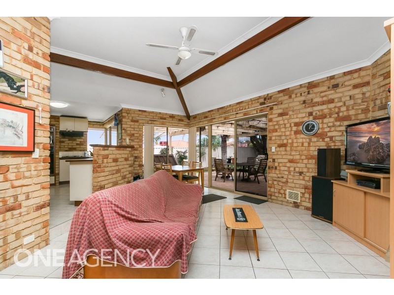 19 Fern Leaf Court, Leeming WA 6149