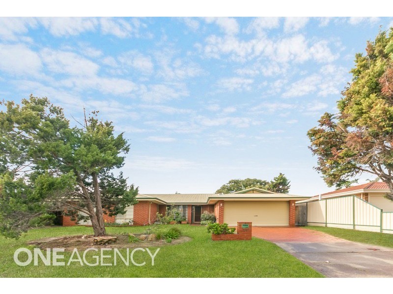 25 Heatherlea Parkway, Leeming WA 6149