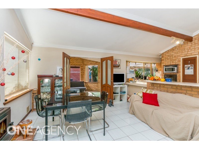 25 Heatherlea Parkway, Leeming WA 6149