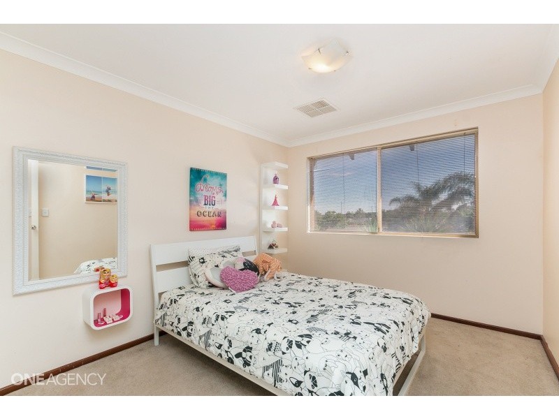 2 Bovell Gardens, Leeming WA 6149