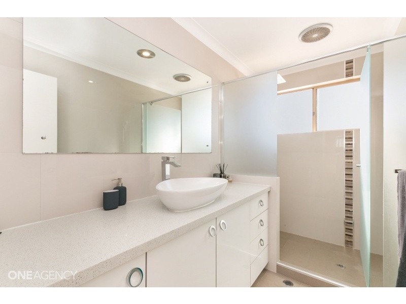 2 Bovell Gardens, Leeming WA 6149