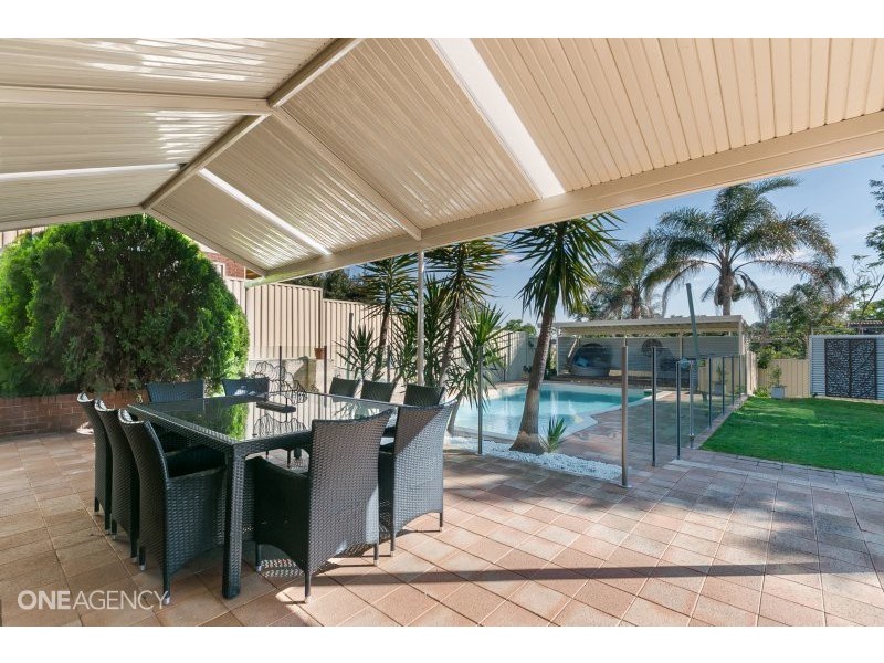 2 Bovell Gardens, Leeming WA 6149