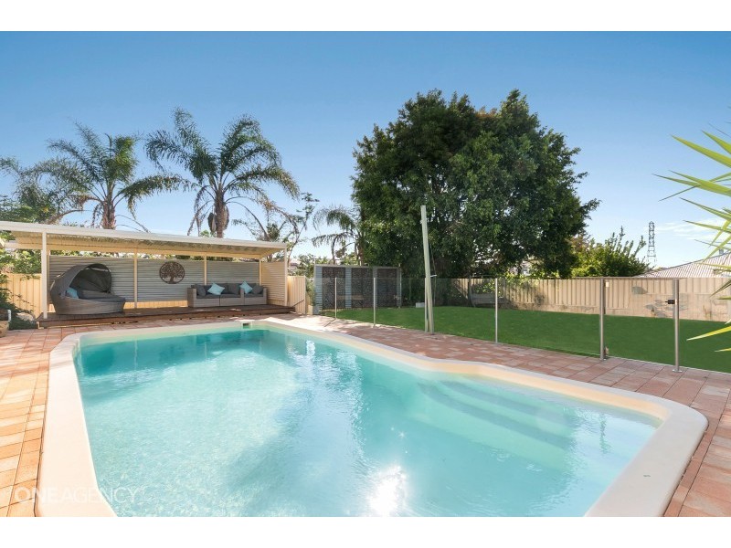 2 Bovell Gardens, Leeming WA 6149