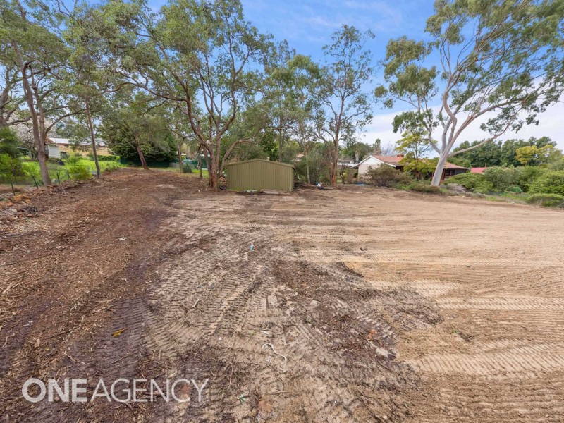 3 Stuart Crescent, Lesmurdie WA 6076