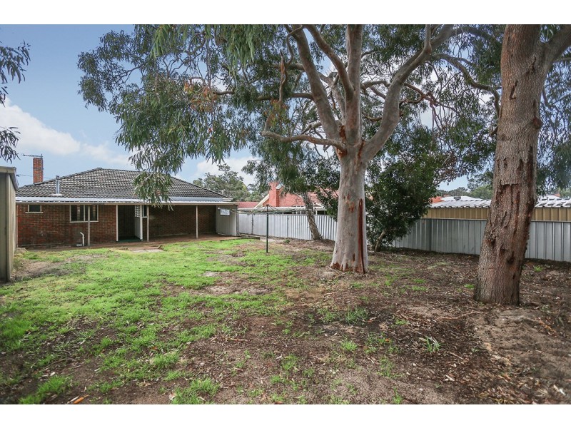 18 Williams Road, Coolbellup WA 6163
