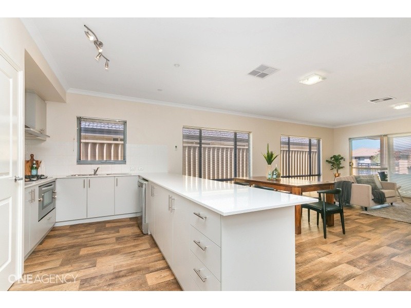 4 Heronwood Glade, Harrisdale WA 6112