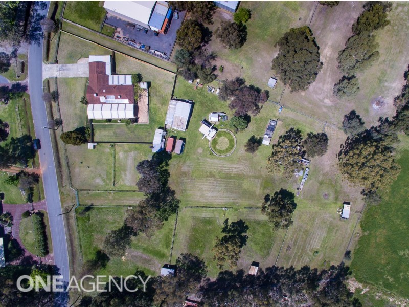 23 Courtney Place, Wattle Grove WA 6107