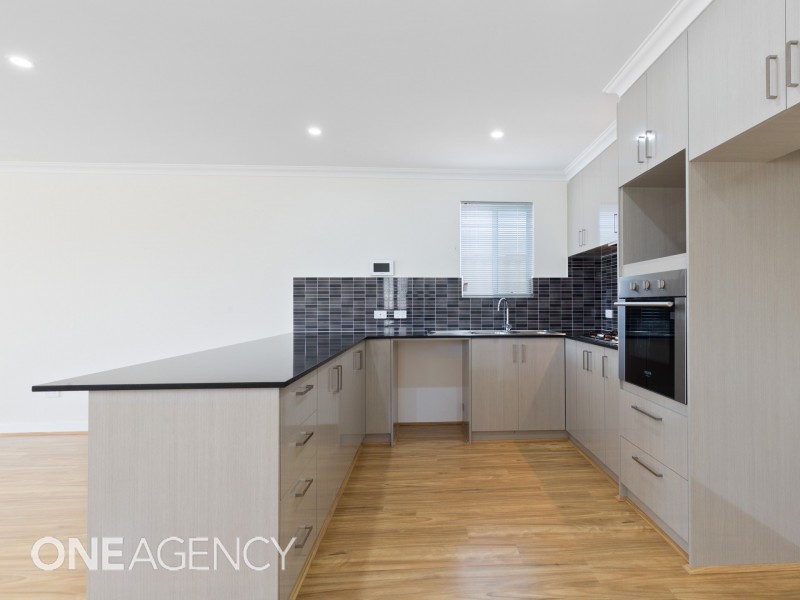 2/4 Sawle Road, Hamilton Hill WA 6163