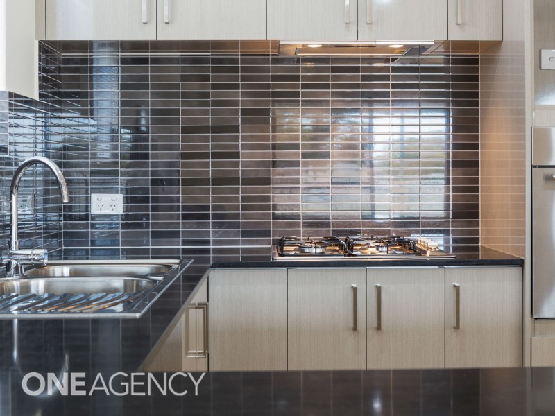 2/4 Sawle Road, Hamilton Hill WA 6163