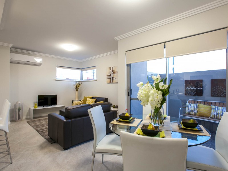 2/122 Rockingham Road, Hamilton Hill WA 6163