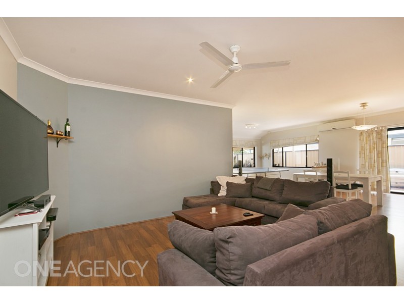 24 Savannah Circuit, Success WA 6164