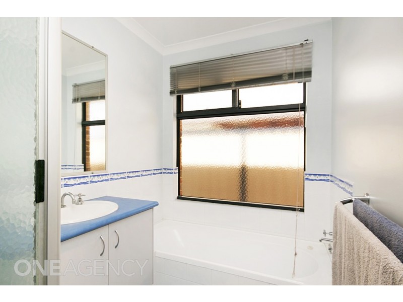 24 Savannah Circuit, Success WA 6164