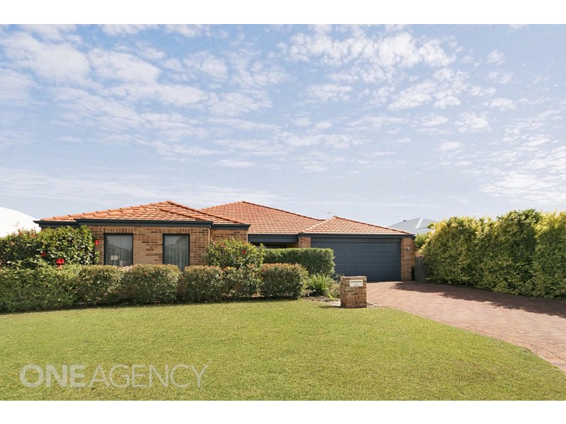 24 Savannah Circuit, Success WA 6164