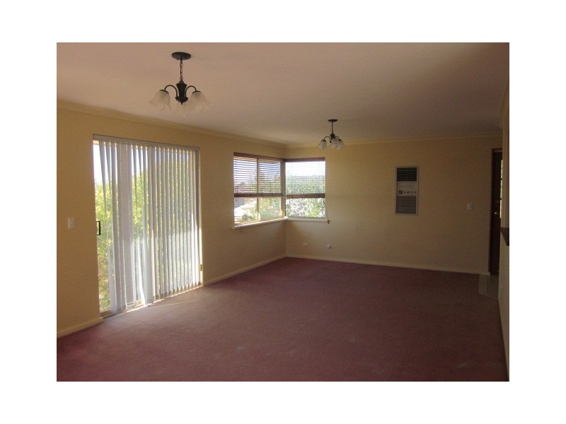 10B Cadiz Place, Coogee WA 6166