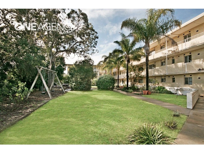 4/94 Lefroy Road, Beaconsfield WA 6162