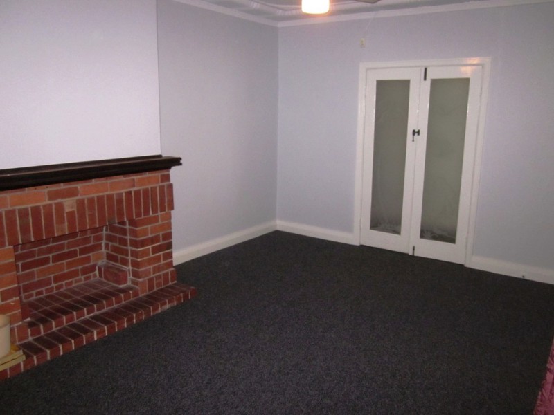 38 Chadwick Street, Hilton WA 6163