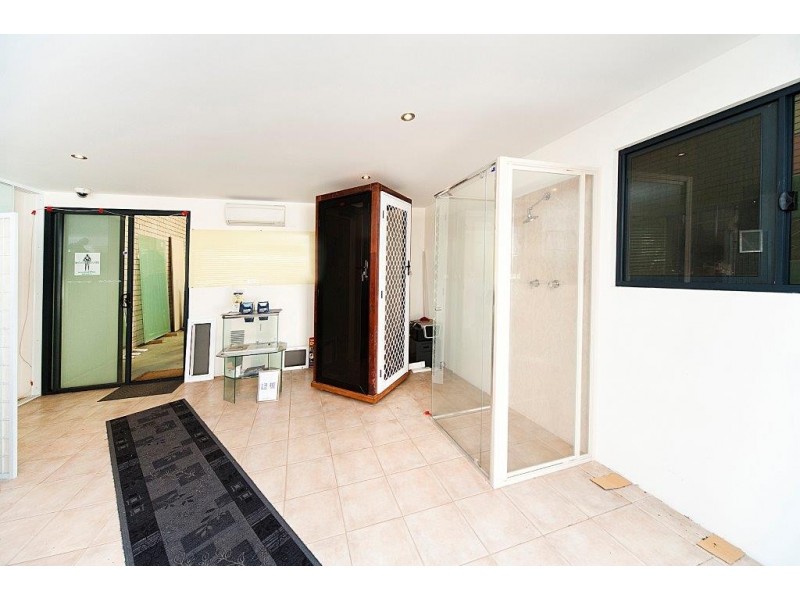 4/8 Poletti Road, Cockburn Central WA 6164