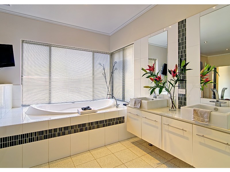 27A Preston Point Road, East Fremantle WA 6158