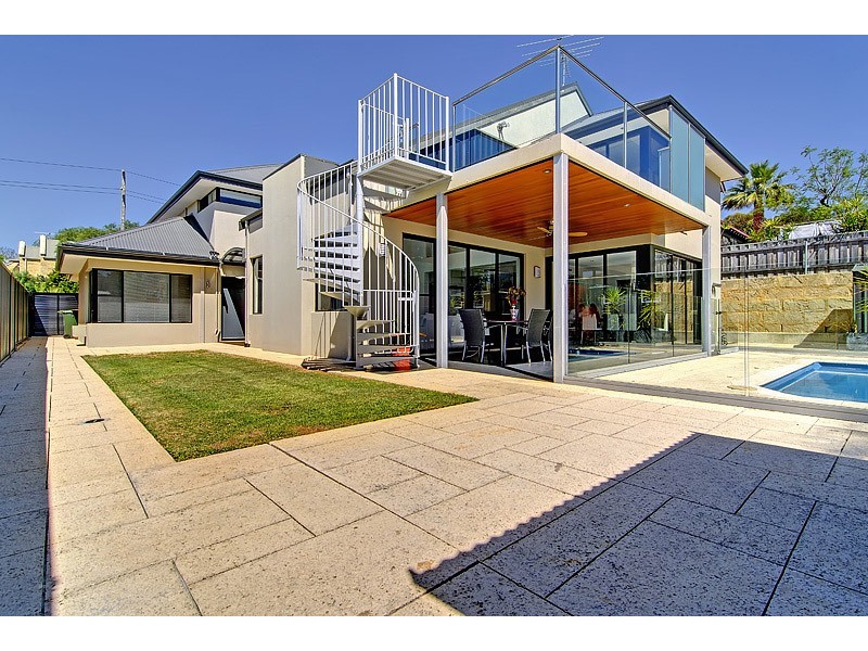 27A Preston Point Road, East Fremantle WA 6158