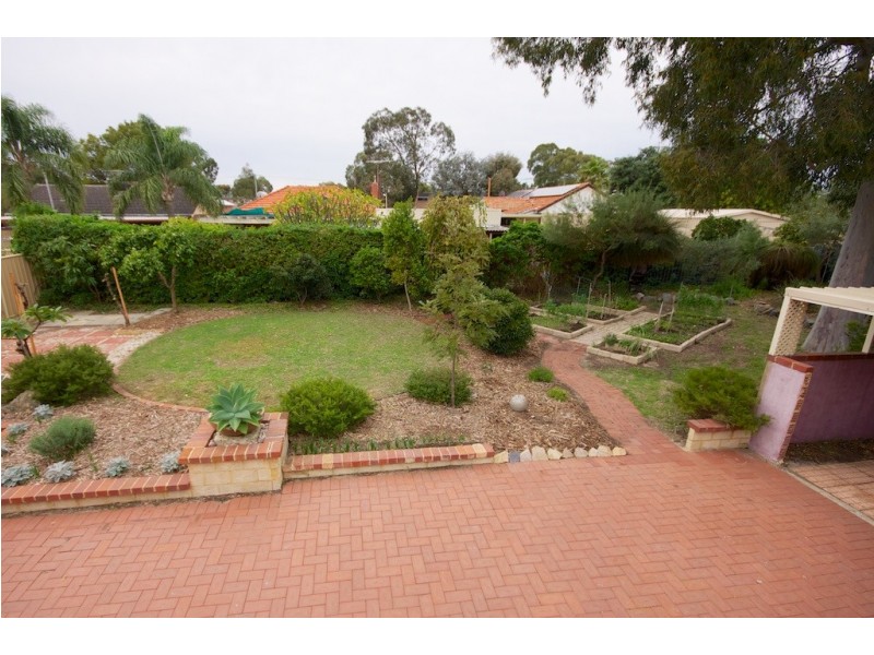 25 Goneril Way, Coolbellup WA 6163