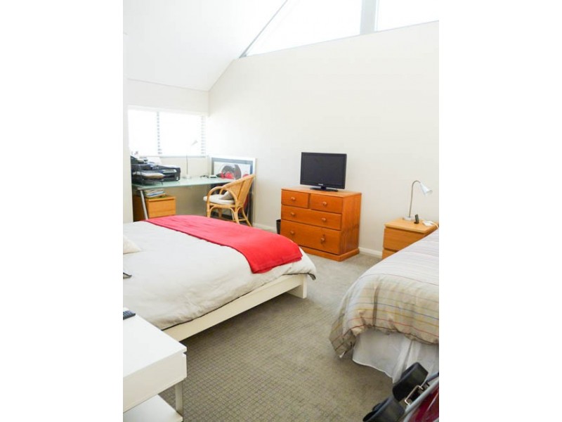 10 Bernier Rise, North Coogee WA 6163