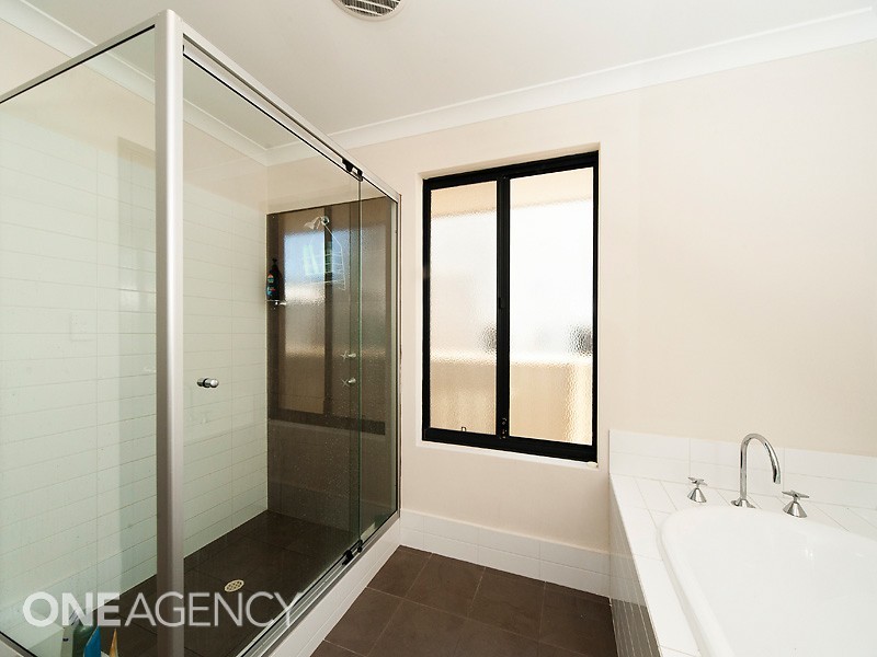 6 Nawa Rise, Coogee WA 6166