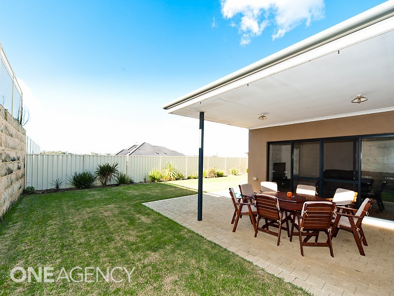 6 Nawa Rise, Coogee WA 6166