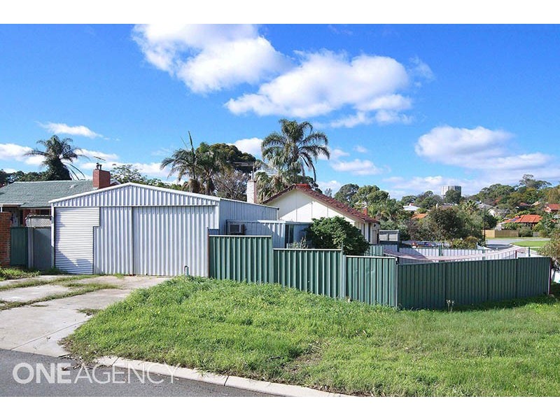 2 Halstead Street, Hamilton Hill WA 6163
