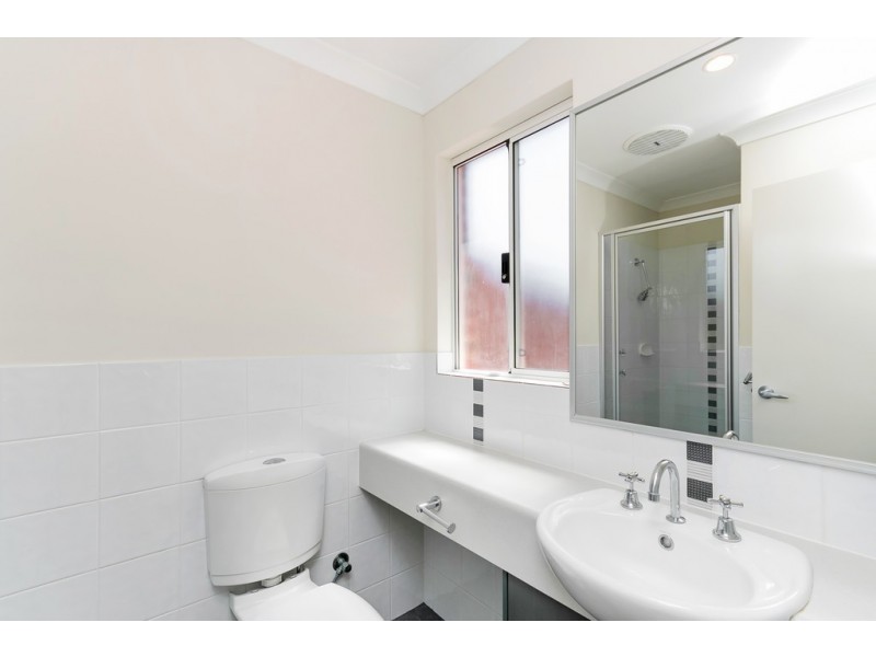 11 Magnet Close, Munster WA 6166