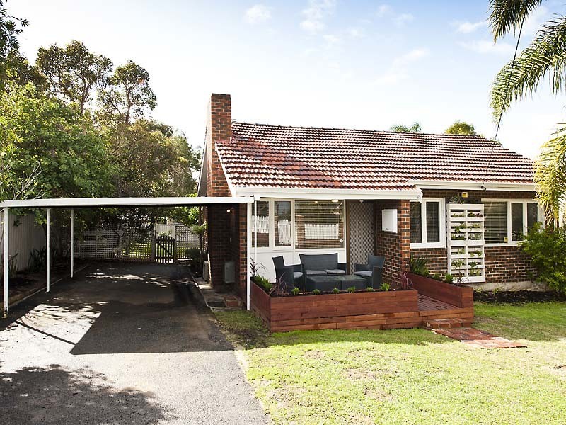 34 Lockett Street, Coolbellup WA 6163