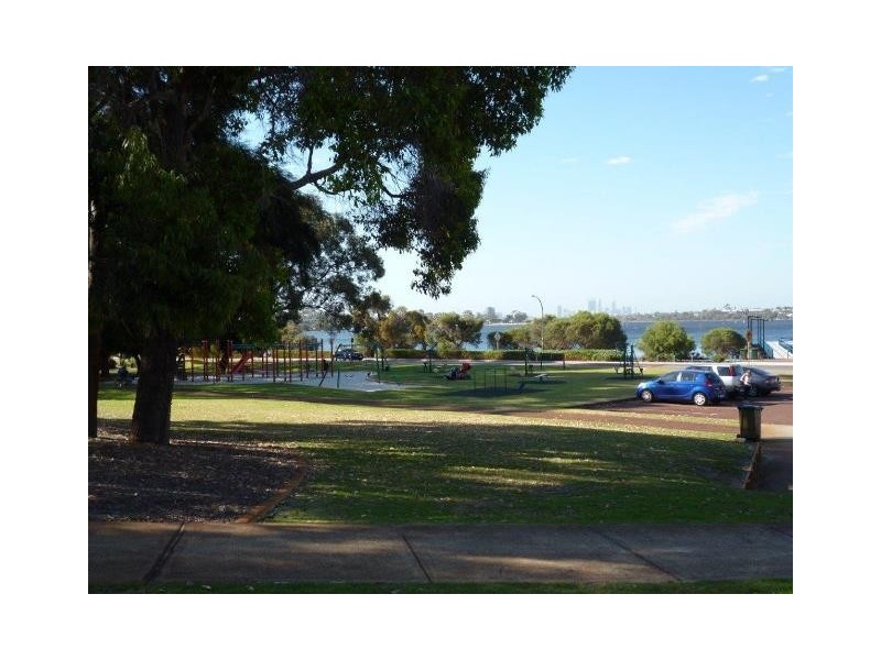 9 Shirley Avenue, Mount Pleasant WA 6153