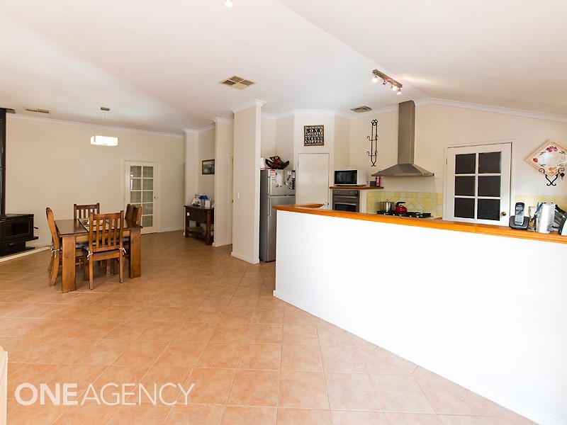 9 Husk Parade, Coogee WA 6166
