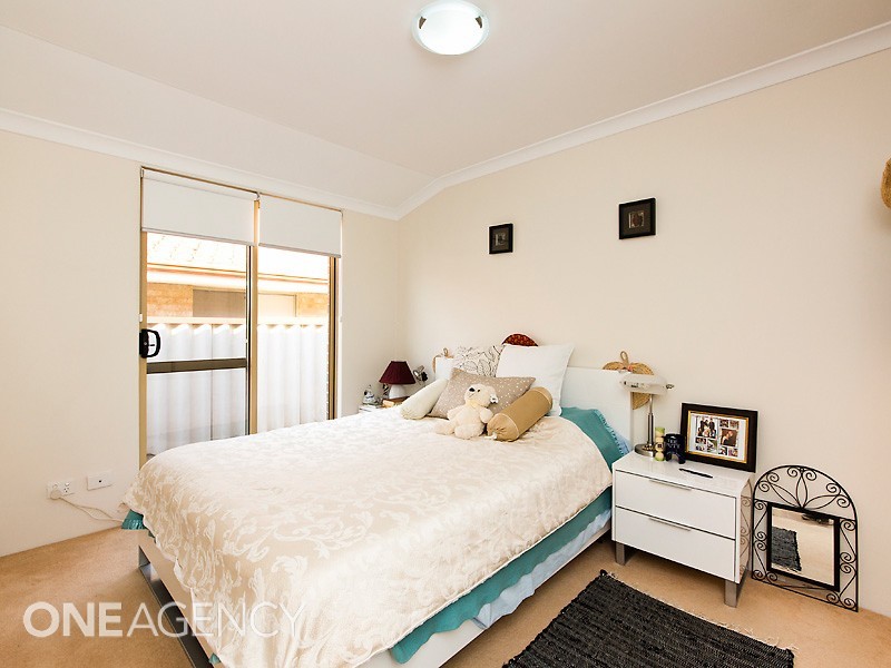 9 Husk Parade, Coogee WA 6166