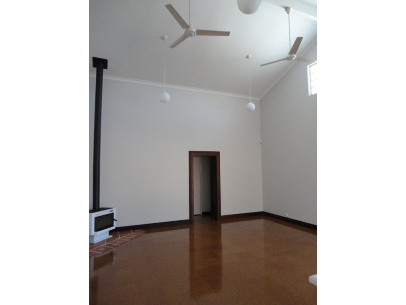 23 Pioneer Drive, Yangebup WA 6164