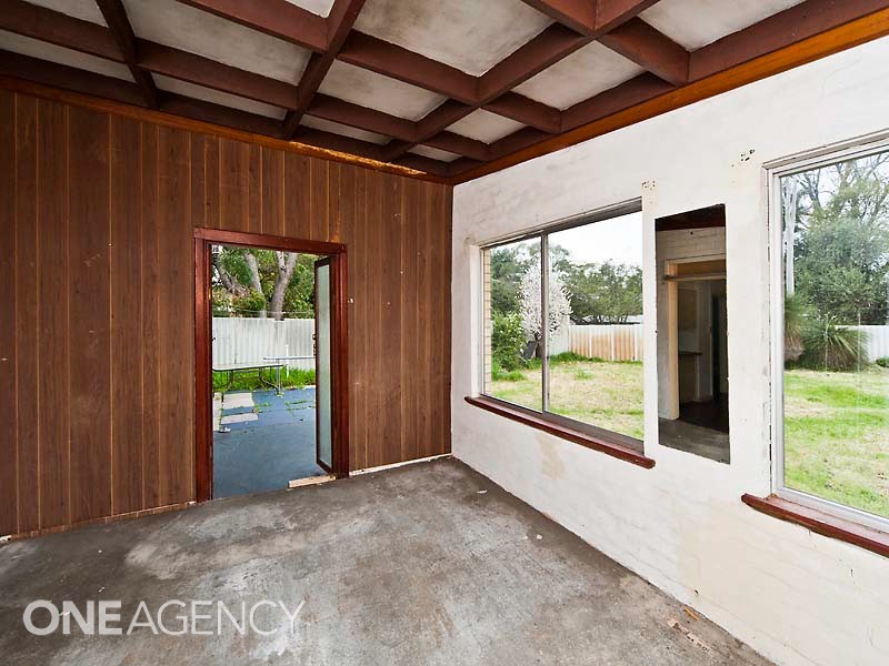 15 Emilia Street, Coolbellup WA 6163