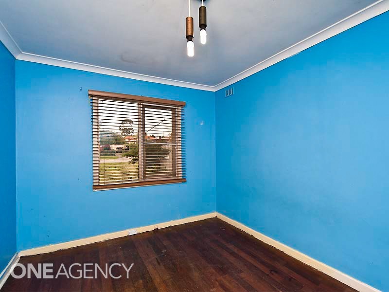 15 Emilia Street, Coolbellup WA 6163