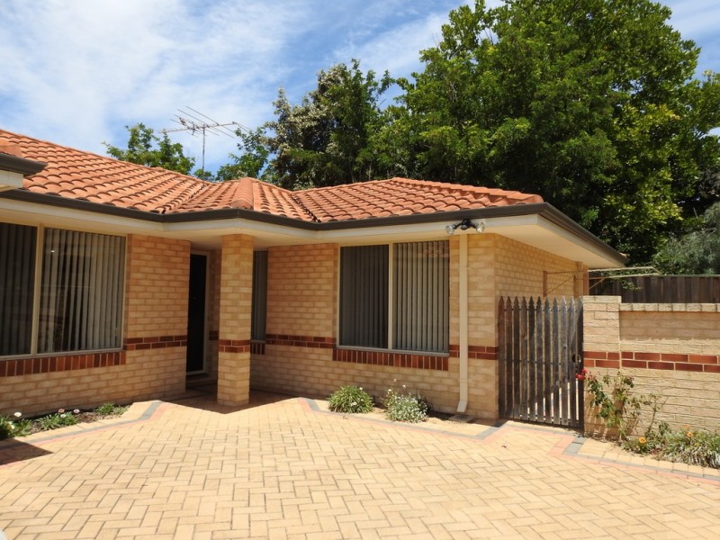 11 A Michael Street, Beaconsfield WA 6162