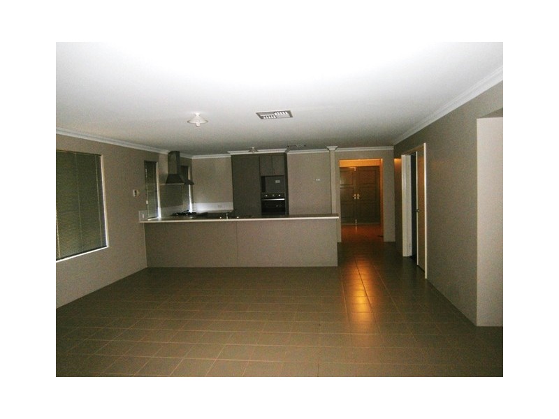 9 Wildfinch Street, Beeliar WA 6164
